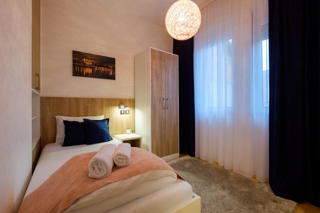 Airport Hotel Garni ベオグラード エクステリア 写真