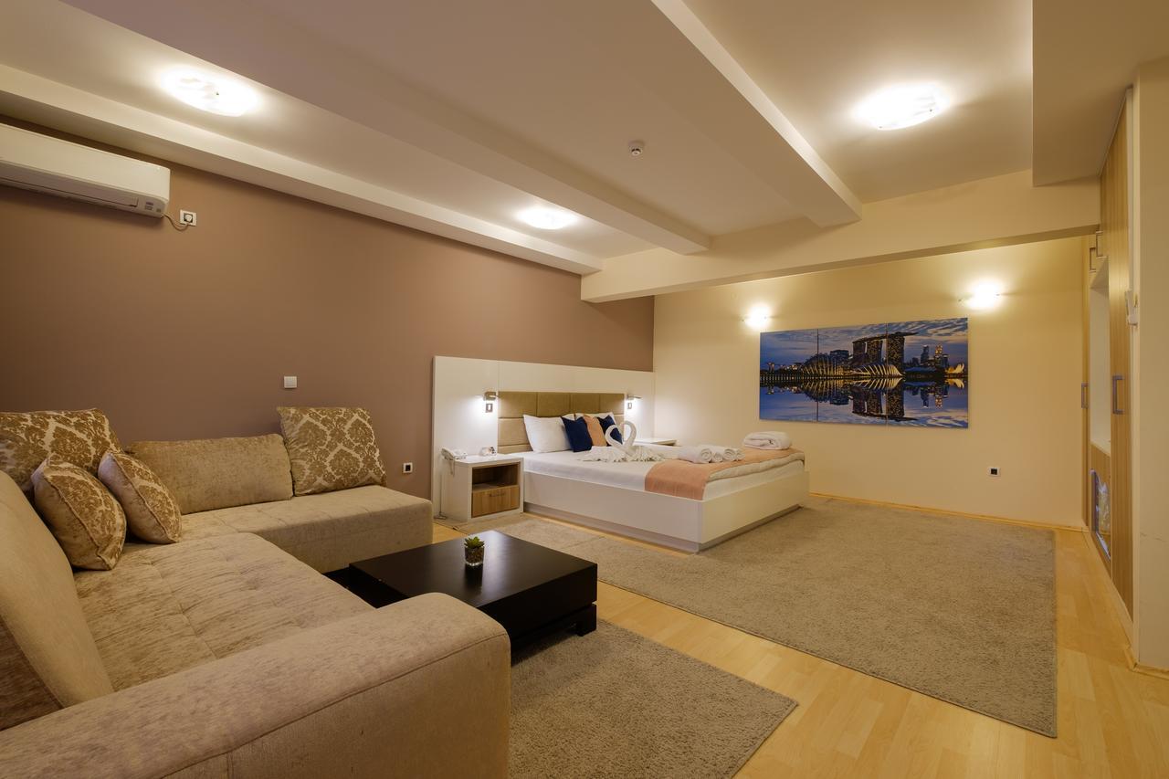 Airport Hotel Garni ベオグラード エクステリア 写真