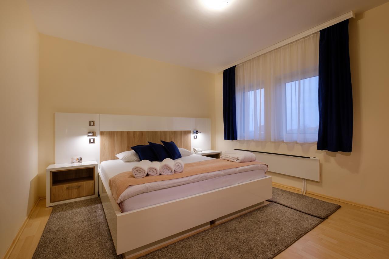 Airport Hotel Garni ベオグラード エクステリア 写真